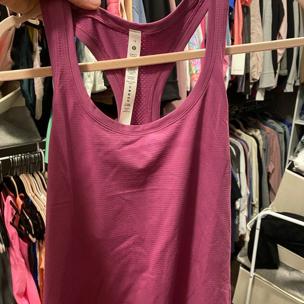 NWT swiftly tech 2.0 tank top race length size 12